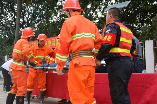 大族元亨光電2018年消防實(shí)戰(zhàn)演習(xí)
